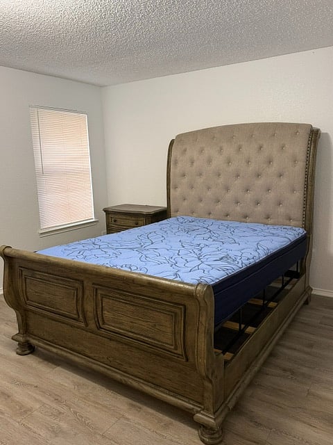 Furnished Finder property 998806_1 photo 3