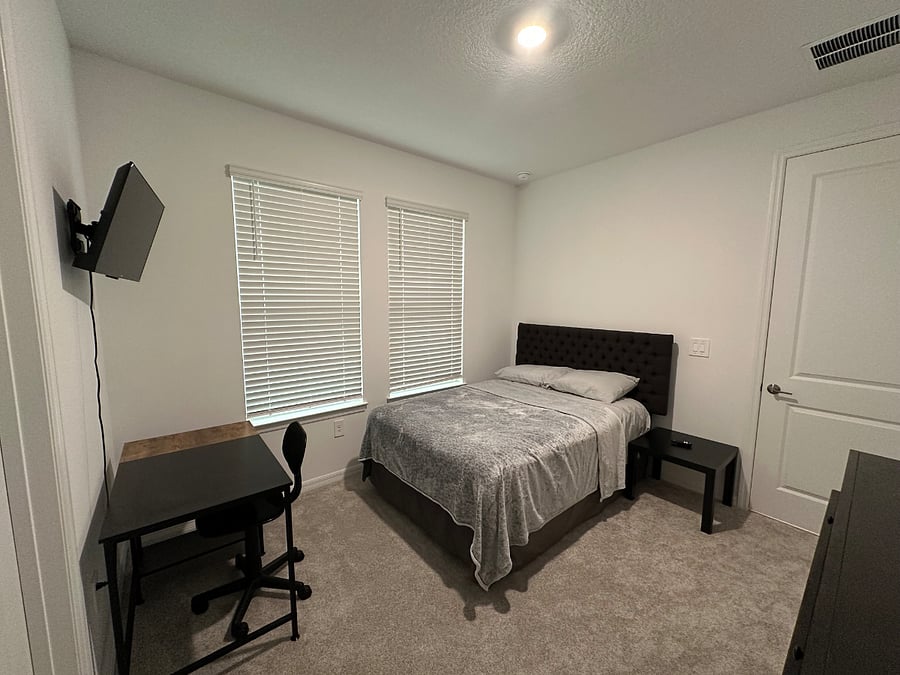 Furnished Finder property 998942_1 photo 3