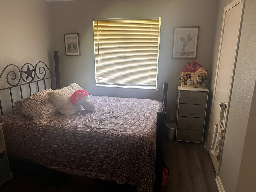 2nd Bedroom