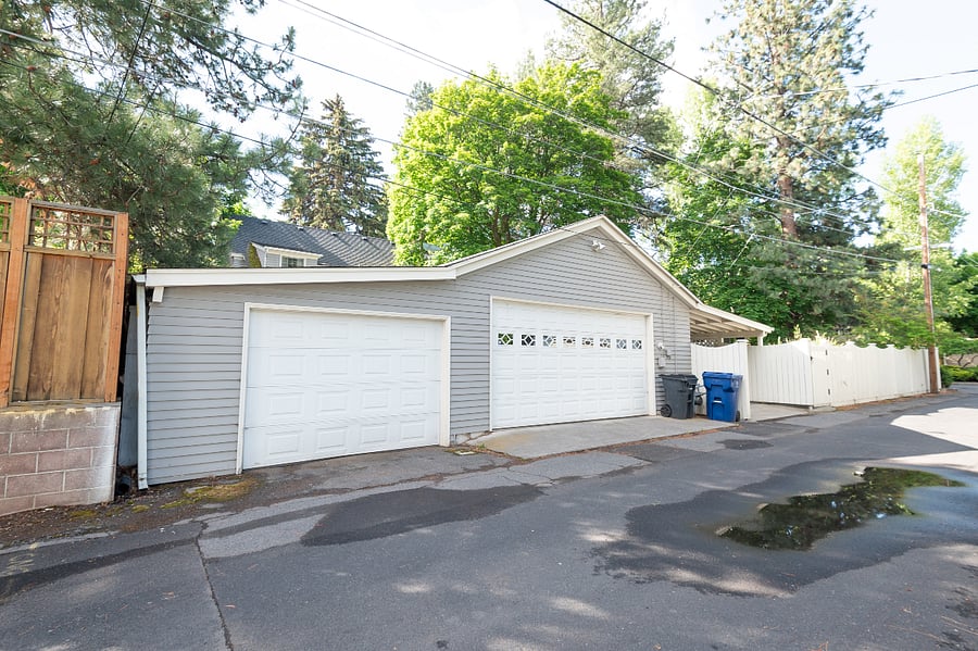 One Garage is for Guest Use