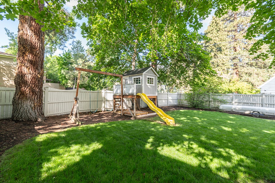 Spacious Yard