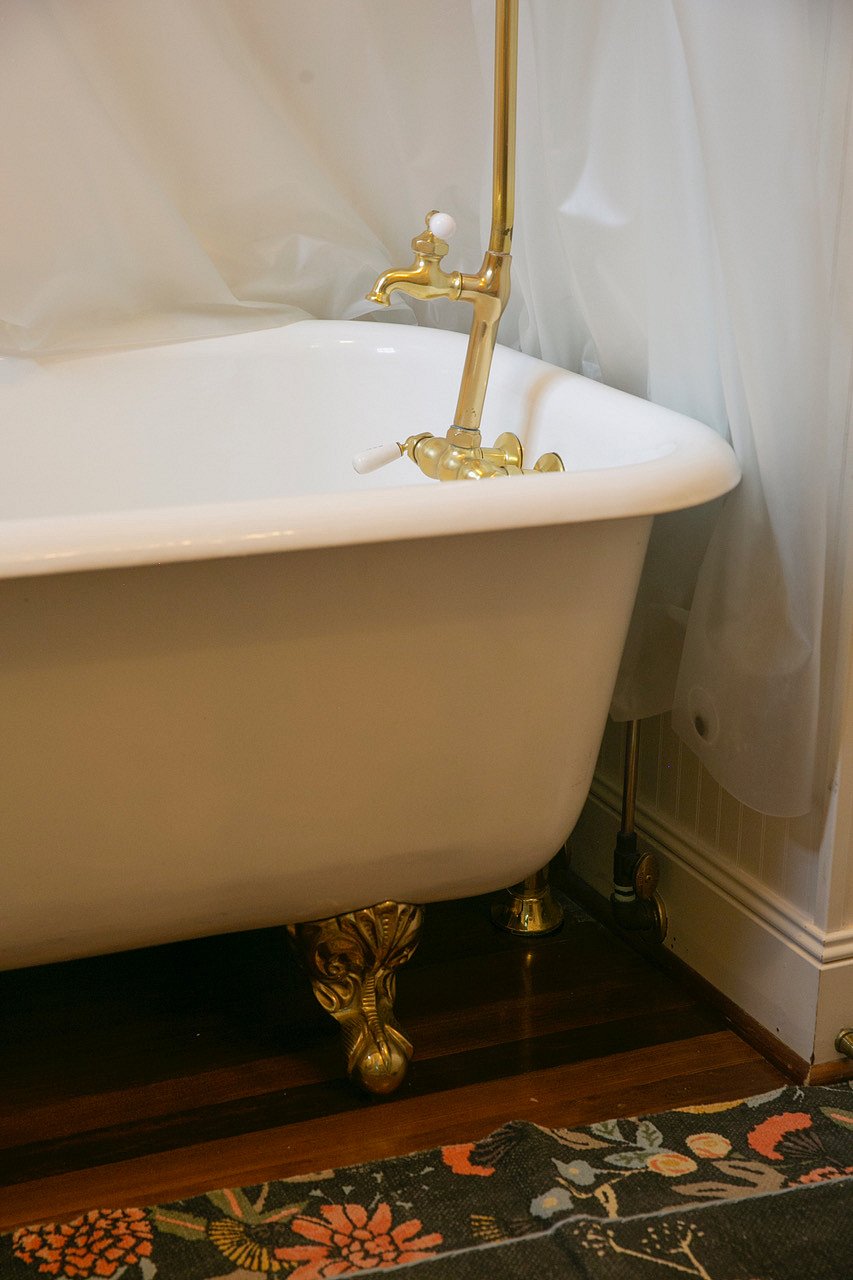 Clawfoot Tub