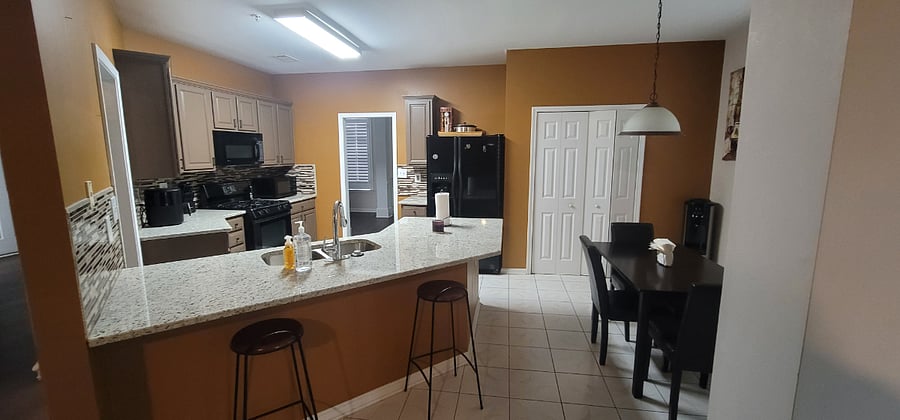 Furnished Finder property 998967_1 photo 3