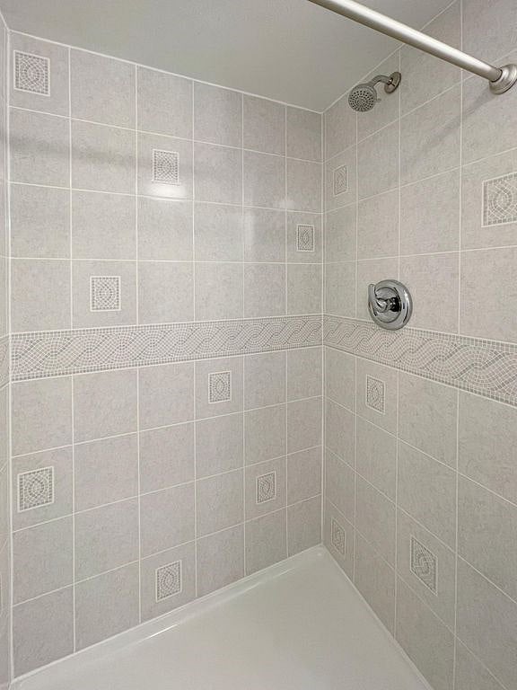 Furnished Finder property 998974_1 photo 16