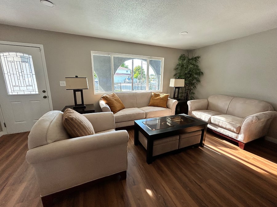 Furnished Finder property 998981_1 photo 4