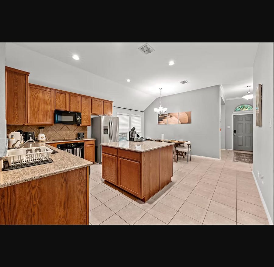 Furnished Finder property 998990_1 photo 3