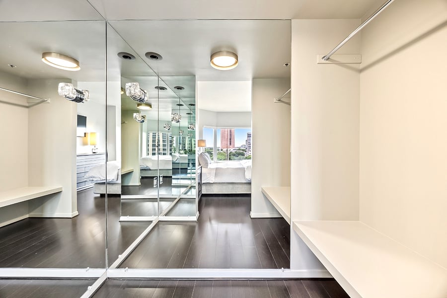 Guest Bedroom closet:dressing area 
