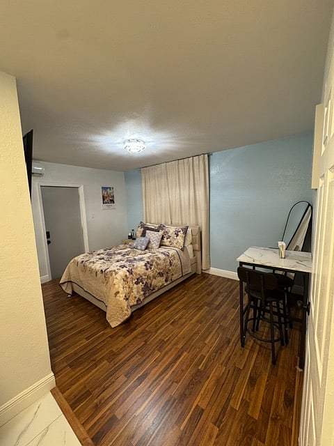 Furnished Finder property 999005_1 photo 8