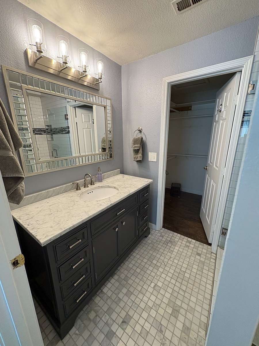 Master bathroom and walk in closet