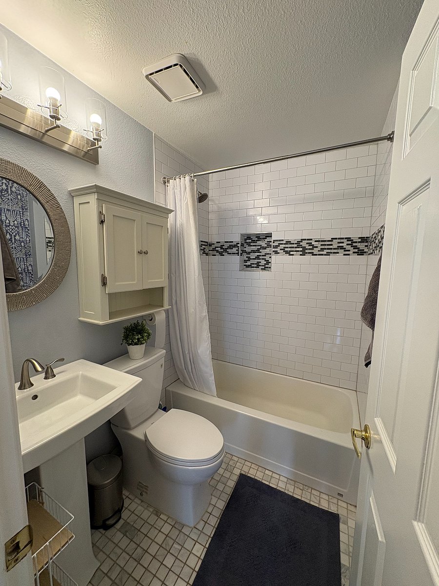 Second bathroom with full bath/shower