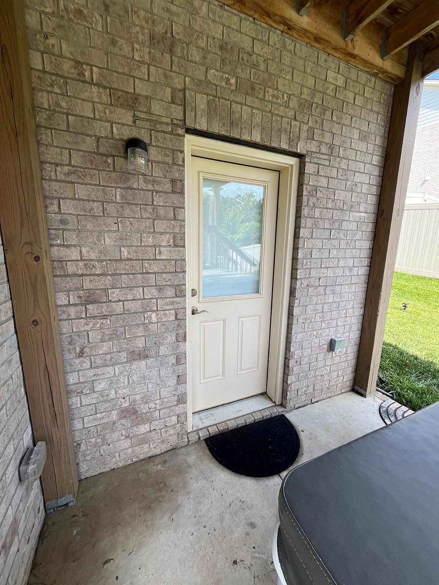 Private entrance
