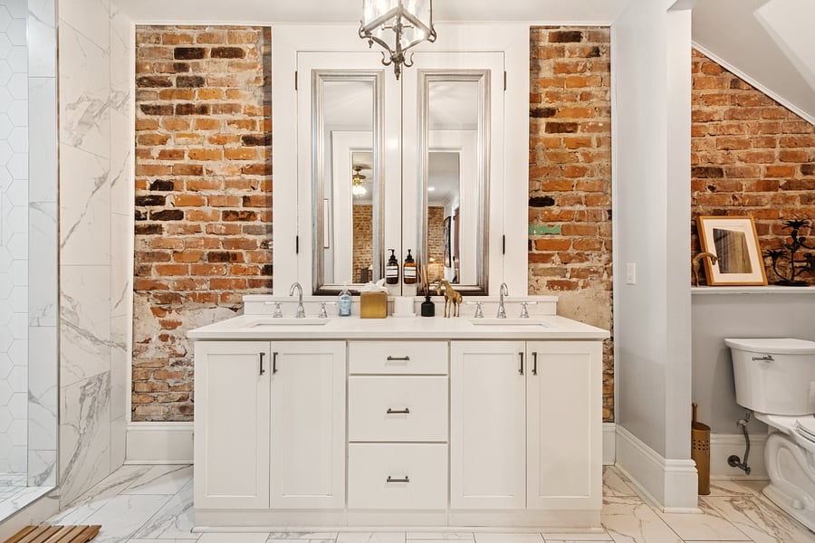 Ensuite bathroom for upstairs queen bedroom