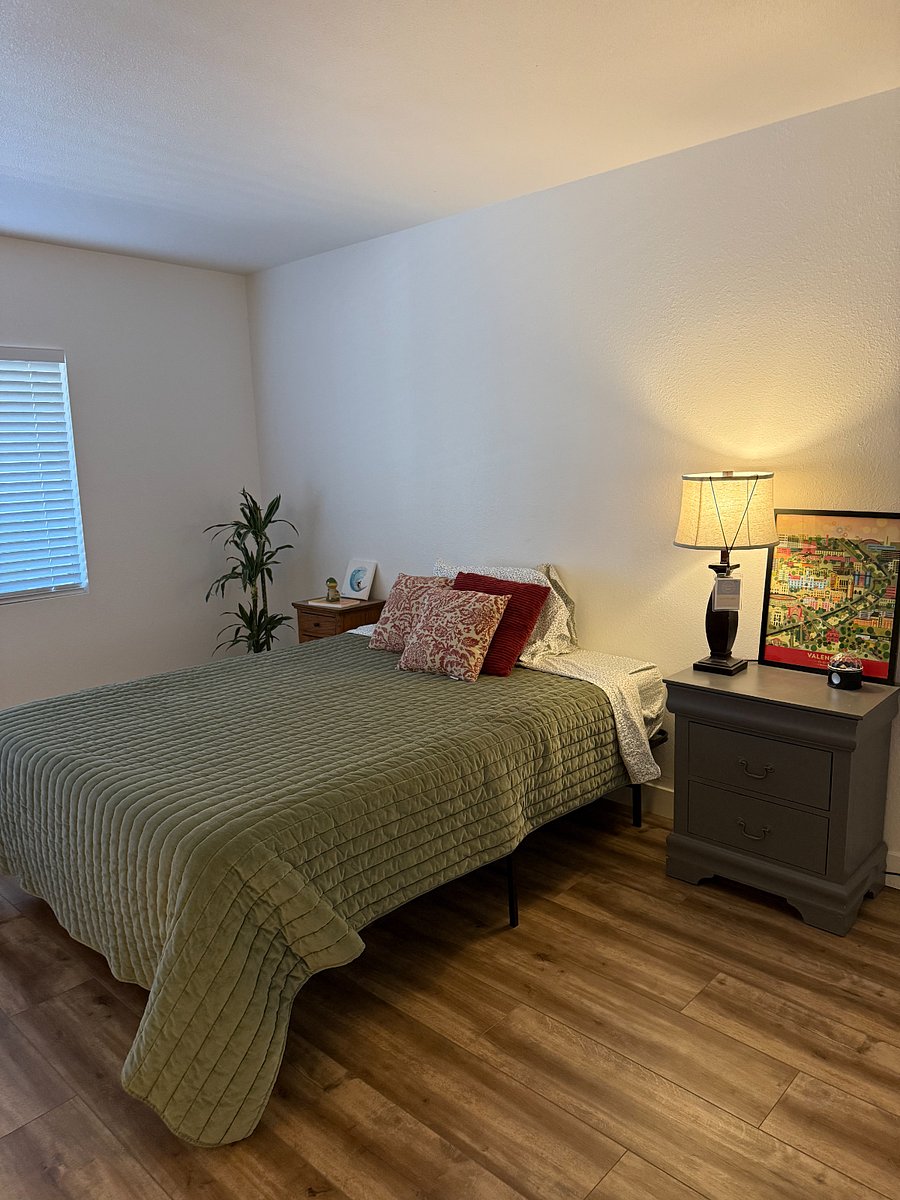 Furnished Finder property 999066_1 photo 6