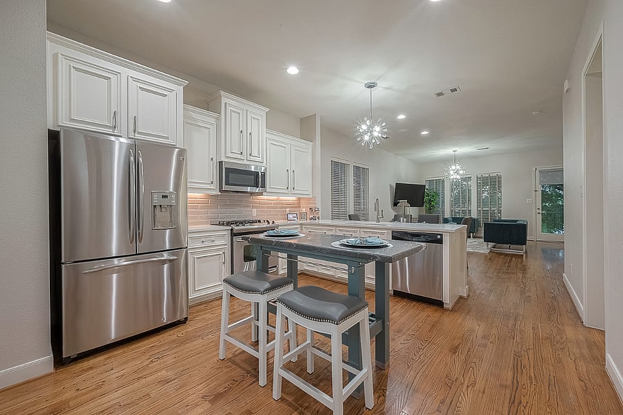 Kitchenette with full kitchen 
