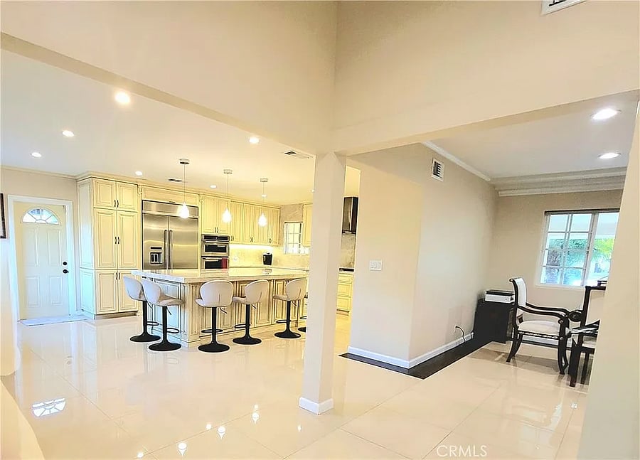 Furnished Finder property 999122_1 photo 17