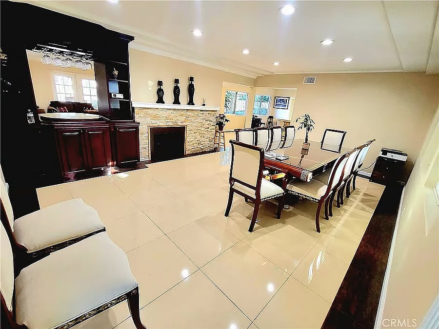 Furnished Finder property 999122_2 photo 13