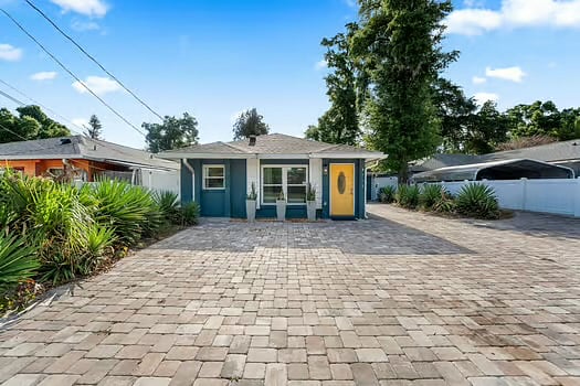 Parking/front of unit