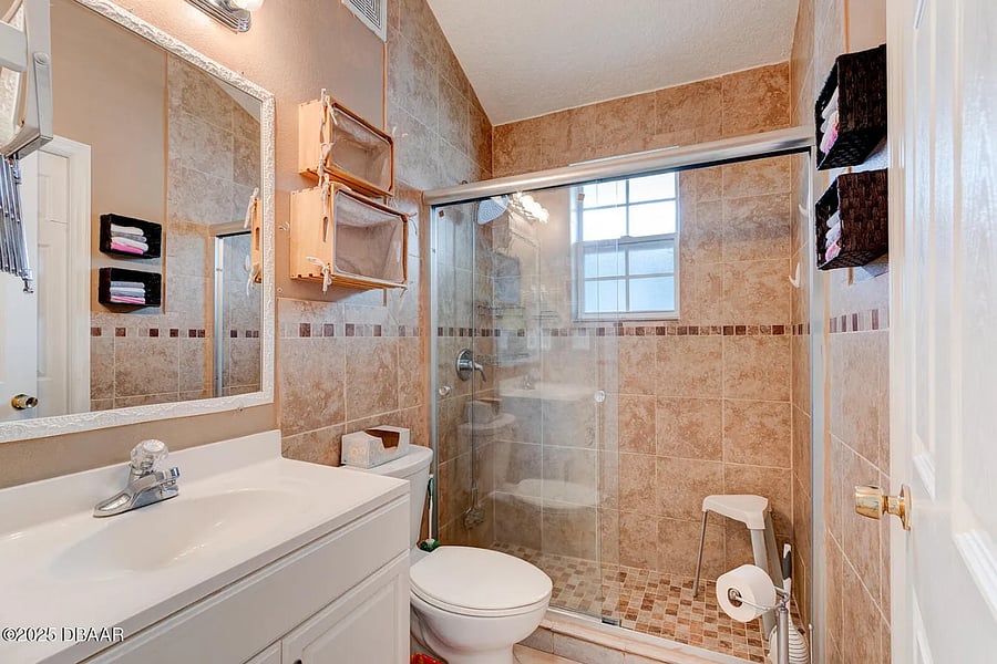 Furnished Finder property 999165_1 photo 13