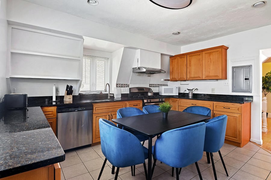 Furnished Finder property 999195_1 photo 6