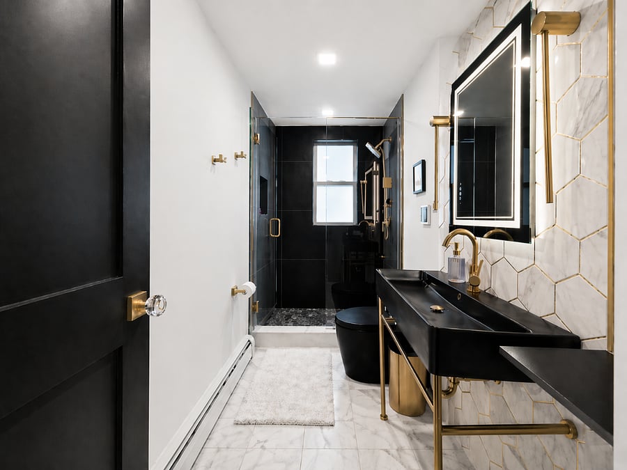Main Floor Bathroom