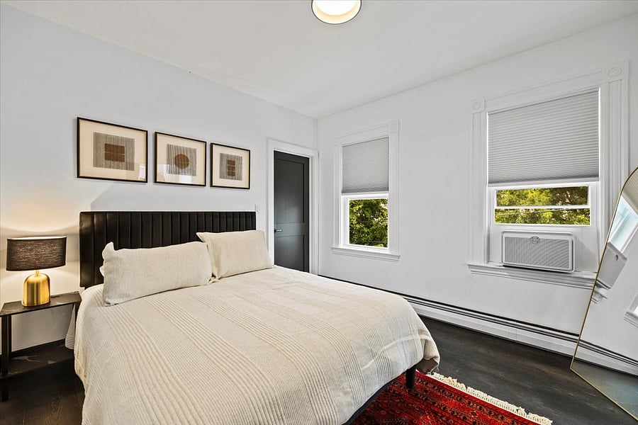 Bedroom 2 - Main Floor