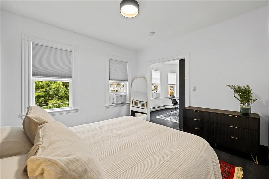 Bedroom 2 - Main Floor