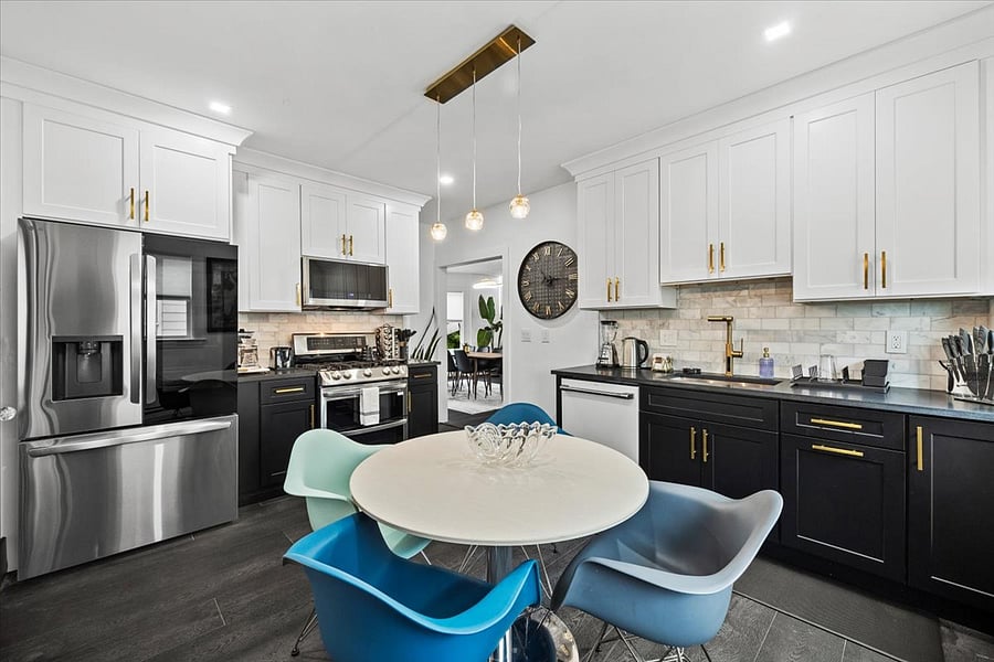 Kitchen - Main Floor