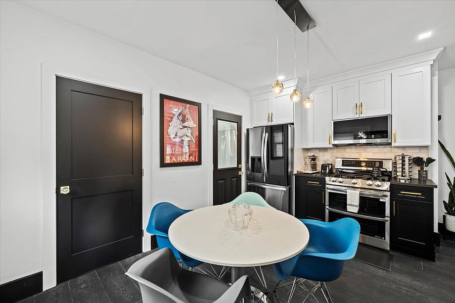 Kitchen - Main Floor