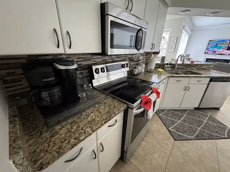 Furnished Finder property 999224_1 photo 16