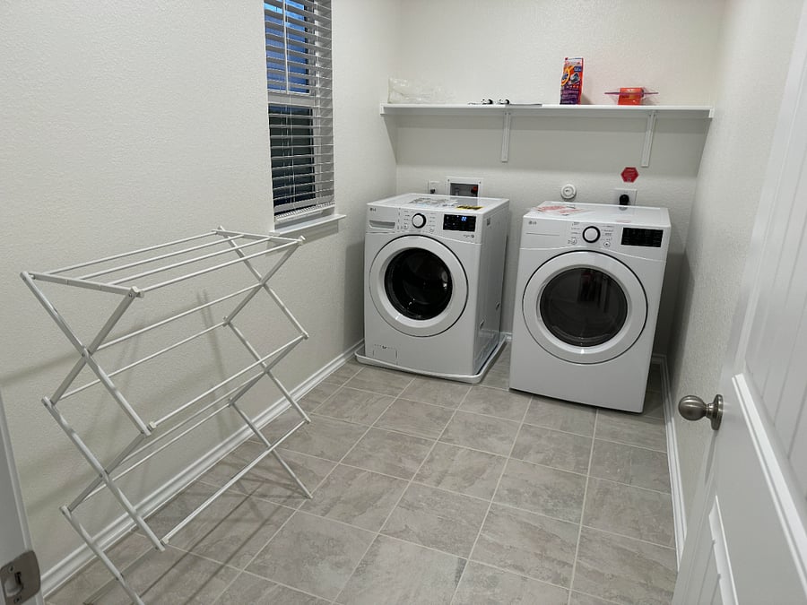 Furnished Finder property 999257_1 photo 10