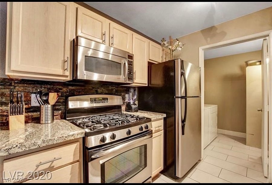 Furnished Finder property 999262_1 photo 6