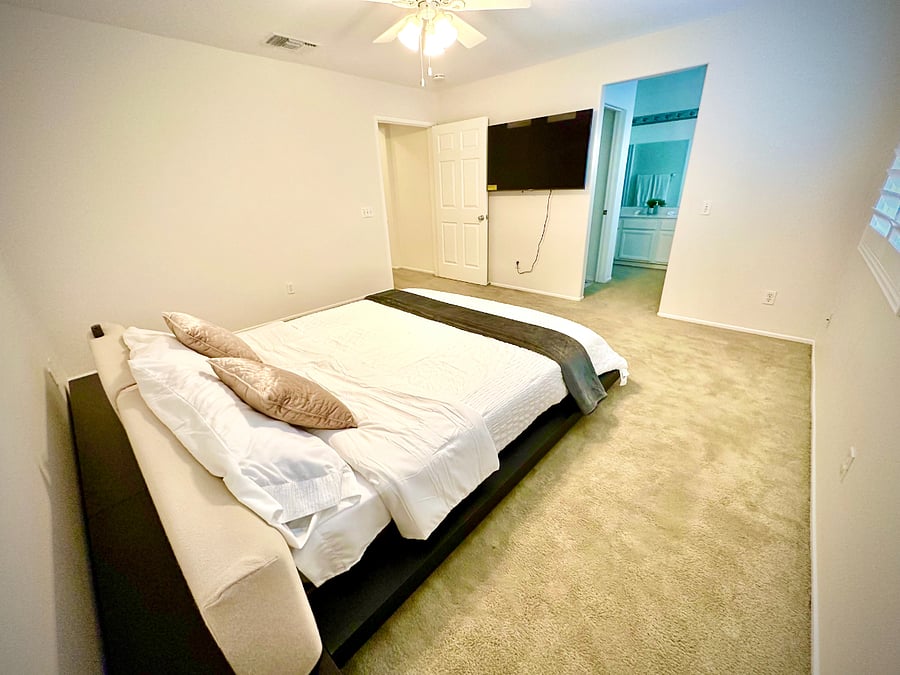 Furnished Finder property 999278_1 photo 33
