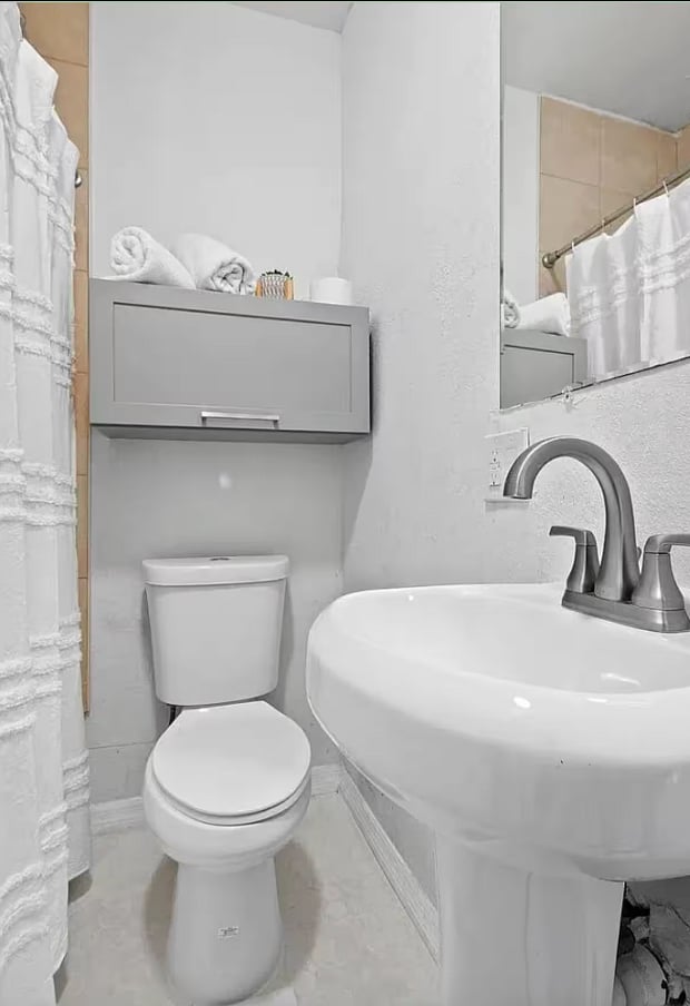 Furnished Finder property 999290_1 photo 15