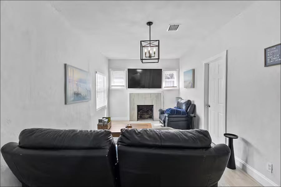 Furnished Finder property 999290_1 photo 9