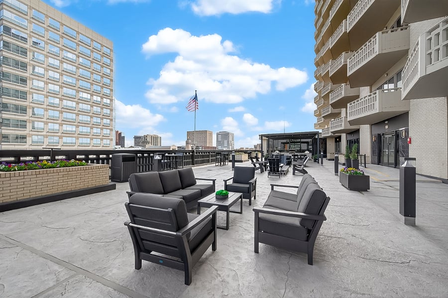 Outdoor Terrace Seating Fire Pit Also no Terrace Level