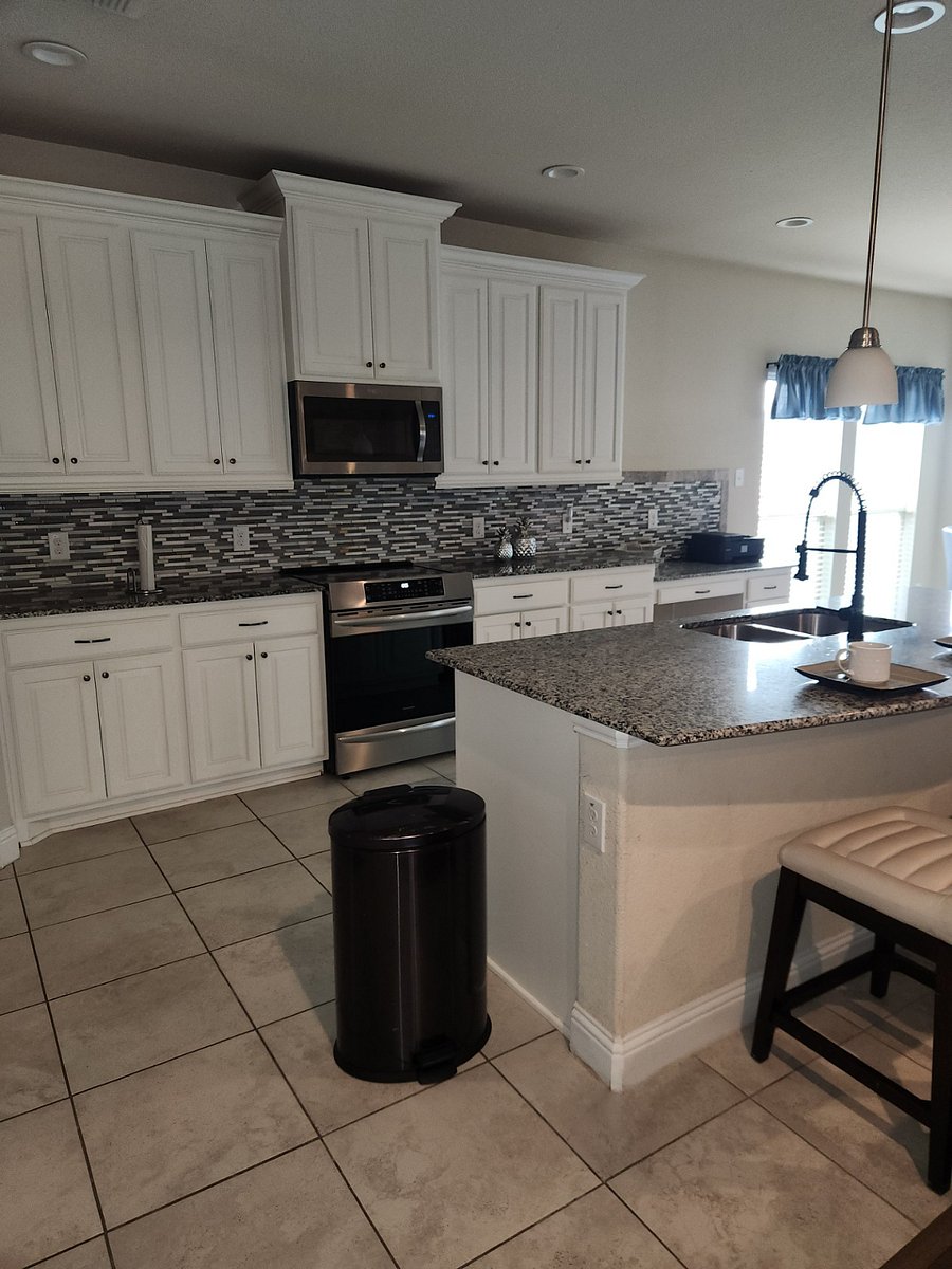 Furnished Finder property 999301_1 photo 8