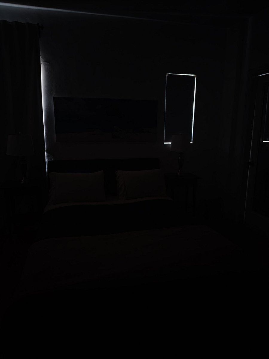 Excellent Black out curtains for sweet day time dreams!