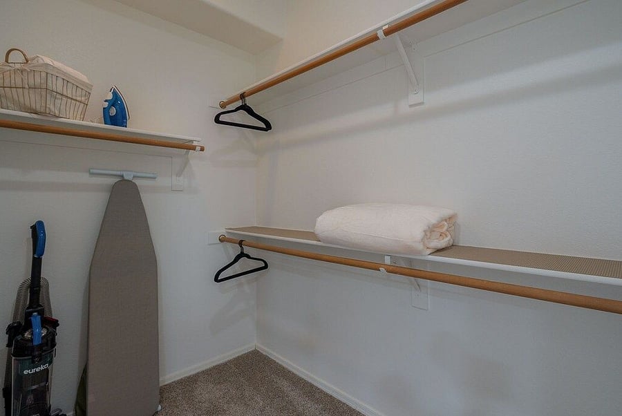 Primary: Large walk-in closet
