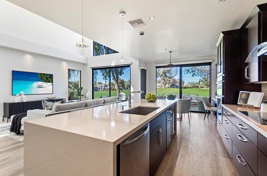 Bright, open floor plan