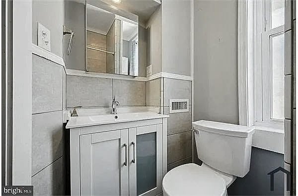 Furnished Finder property 999366_1 photo 6