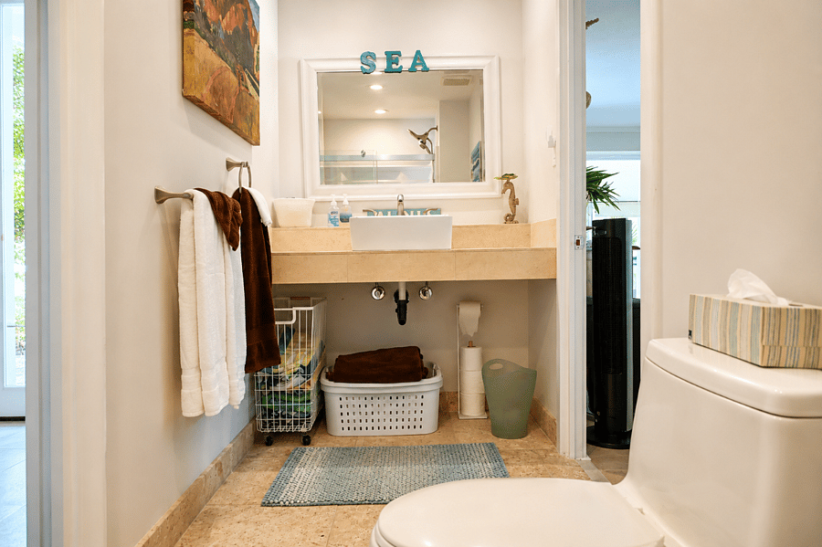 Cottage Bathroom in cottage