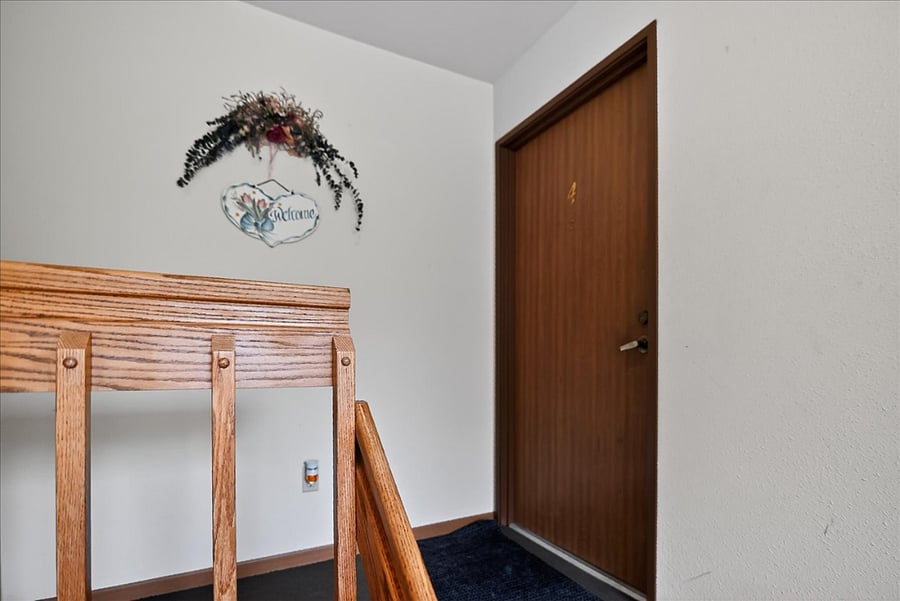 Welcome to Apartment 4 - Leave the World Behind..