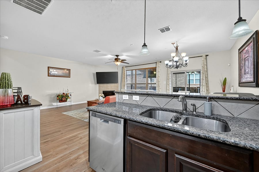Furnished Finder property 999531_1 photo 6