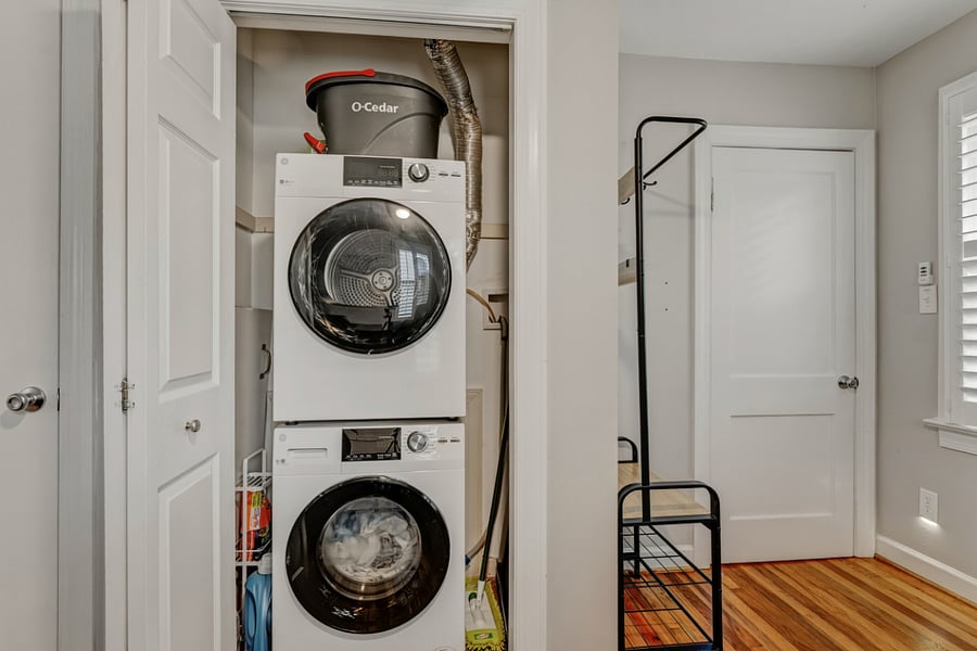 3rd bedroom/office laundry room