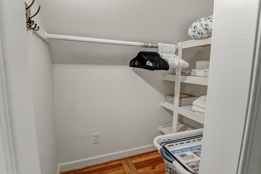 2nd Bedroom Closet
