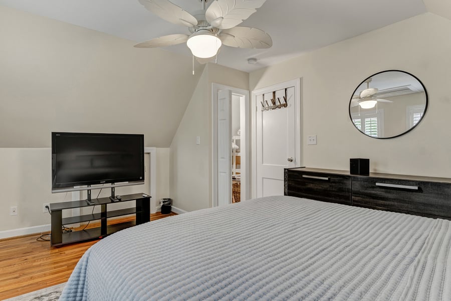 2nd Bedroom Queen Bed