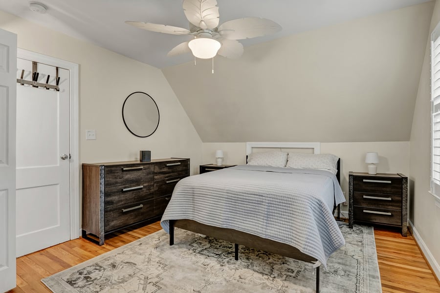 2nd Bedroom Queen Bed