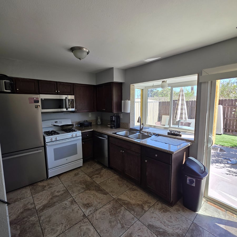Furnished Finder property 999608_1 photo 8