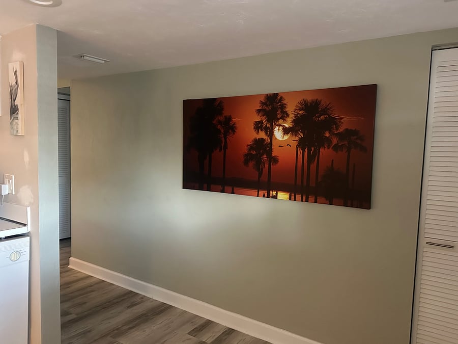 Interior entryway