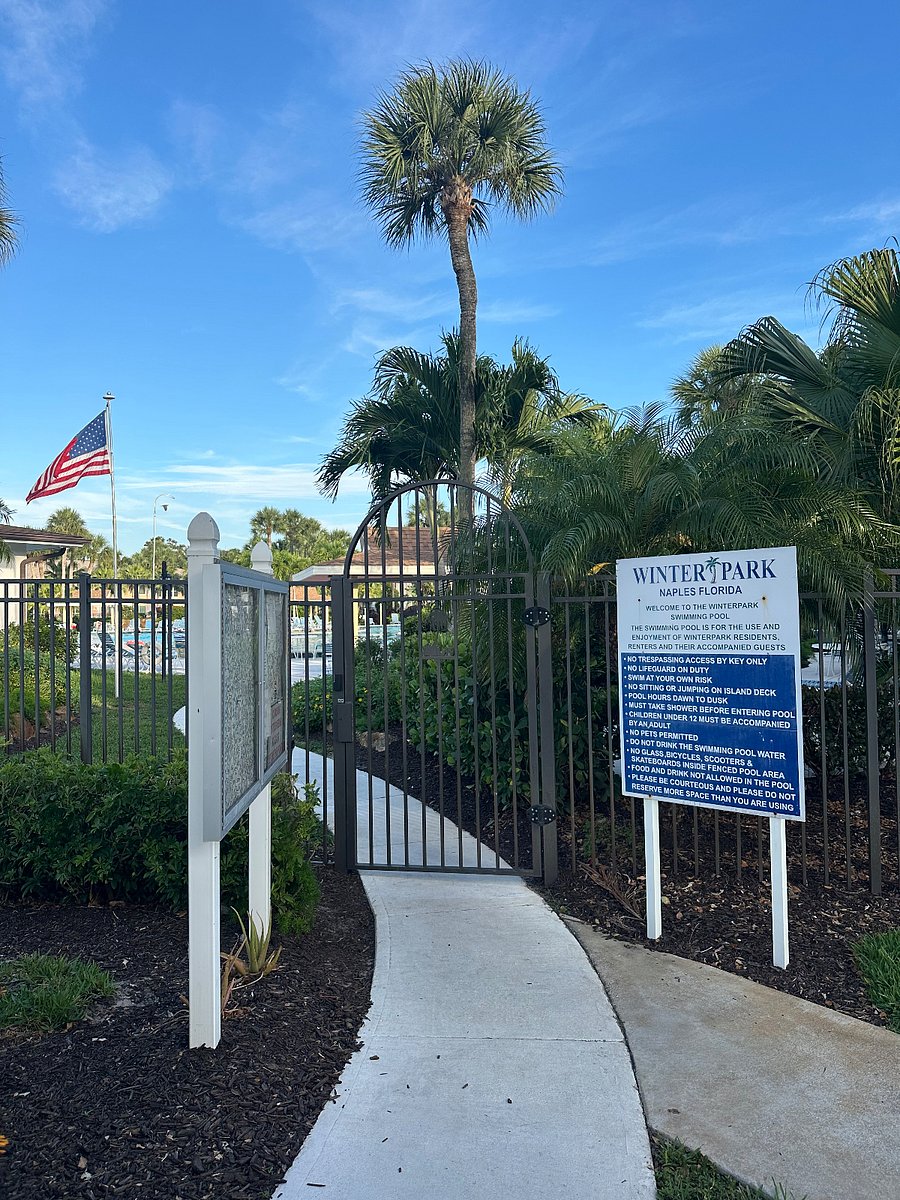Pool entrance (north)